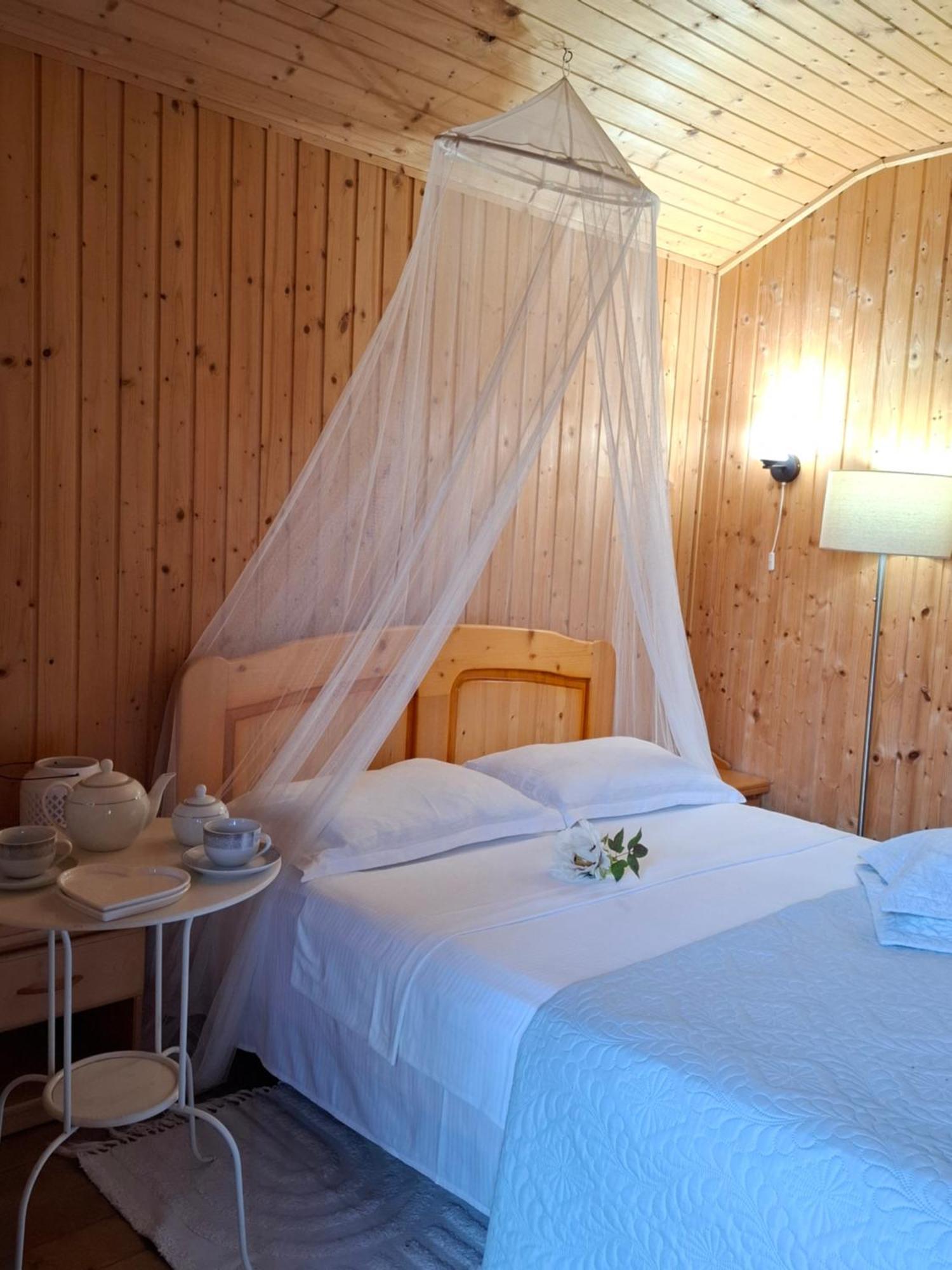 Cabane De Lemn Costinești Zimmer foto
