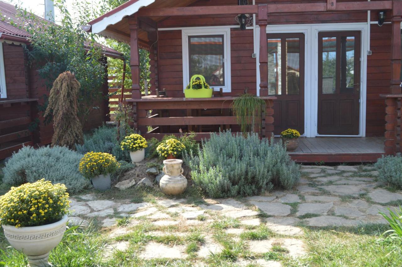 Cabane De Lemn Costinești Exterior foto